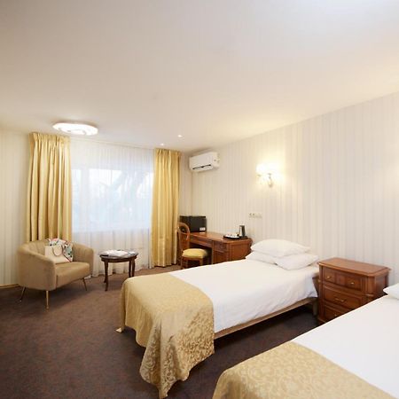 Villa Hotel Theresa راكفيري المظهر الخارجي الصورة