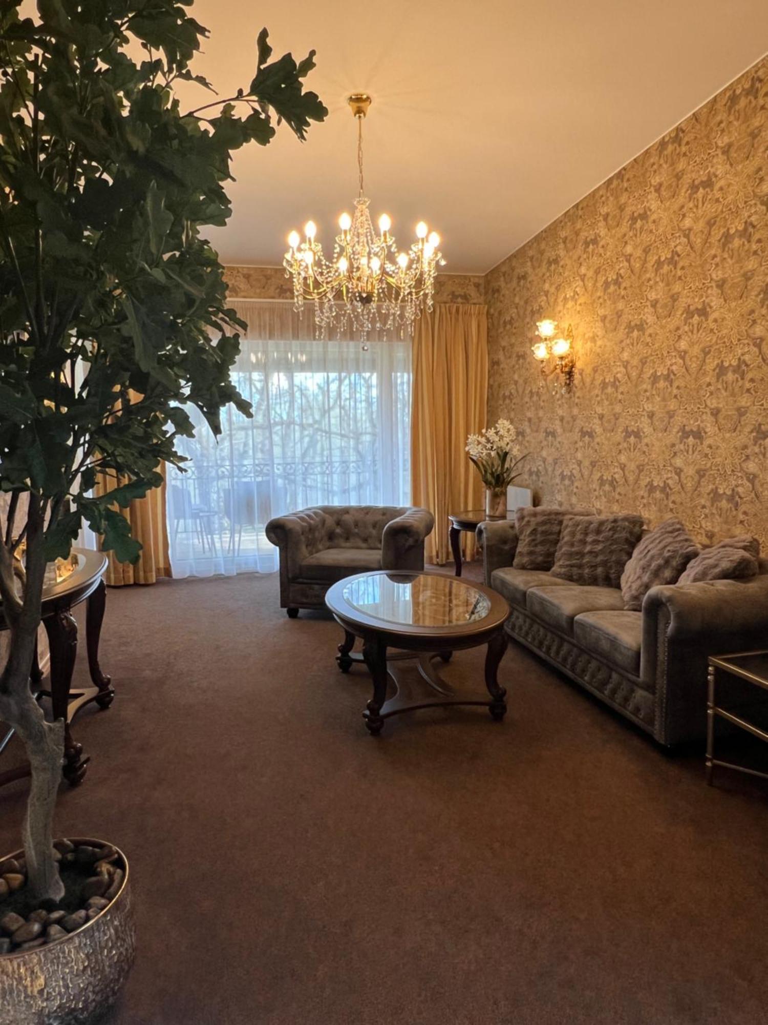 Villa Hotel Theresa راكفيري المظهر الخارجي الصورة